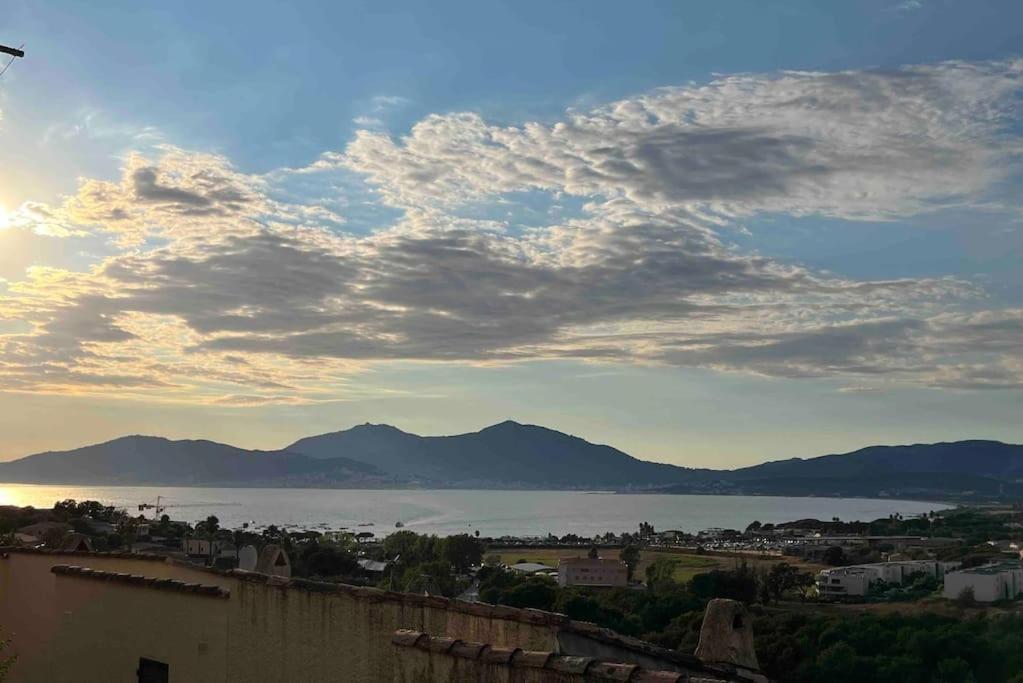 Apartment 2 Pieces Avec Vue Sur A Porticcio En Corse Du Sud